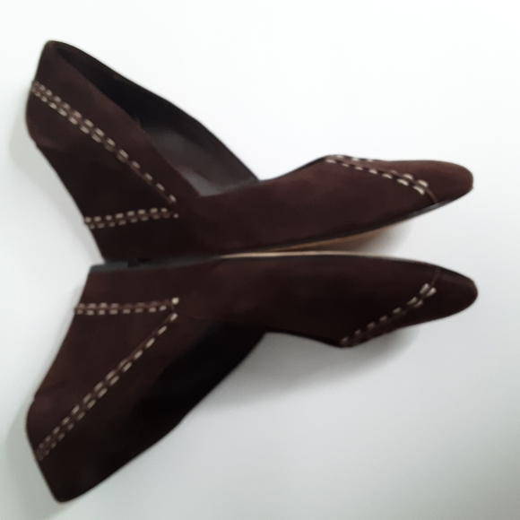Cole Haan brown wedge with topstitching - Picture 5 of 8